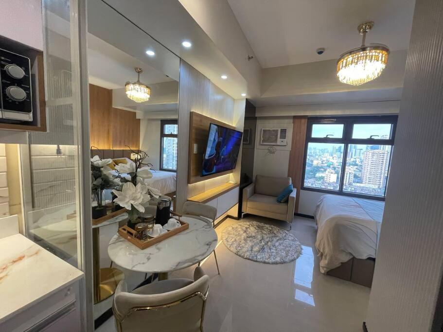 Marias Suite Near Manila Bay Free Use Of Pool Exterior photo
